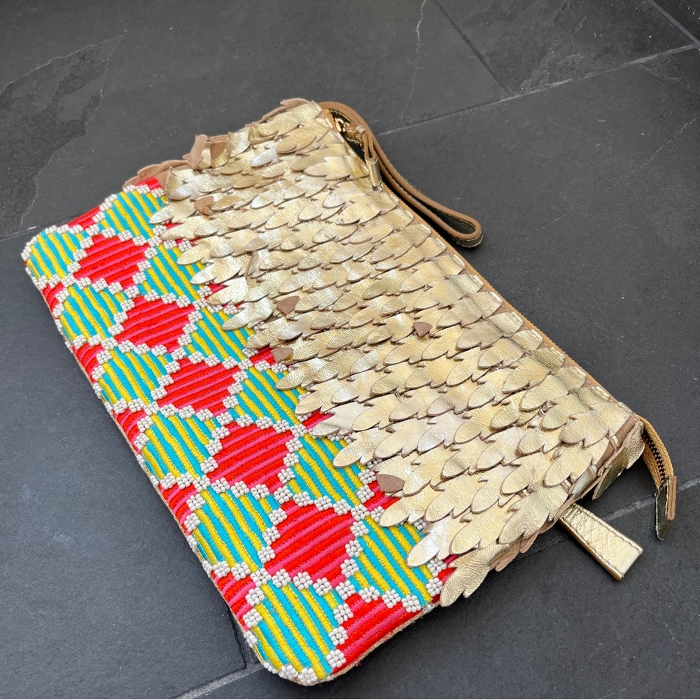 Jasper & Jeera clutch purse from Anthropologie, metallic gold leather - Picture 2 of 8